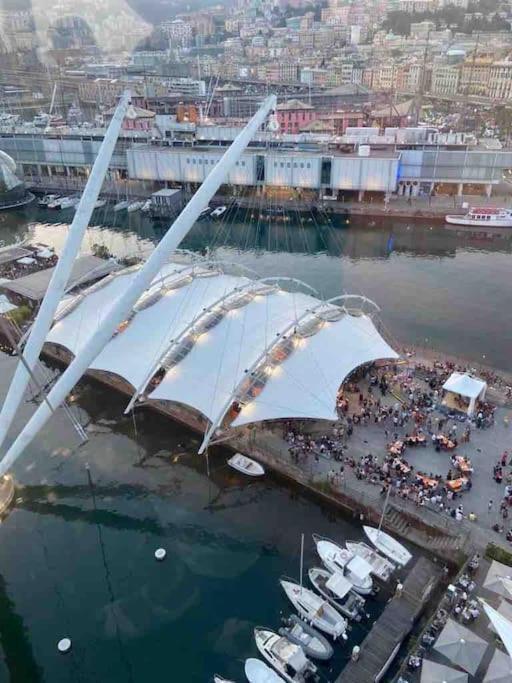 Apartamento La Finestra Sul Cielo Del Porto Antico Di Genova Exterior foto